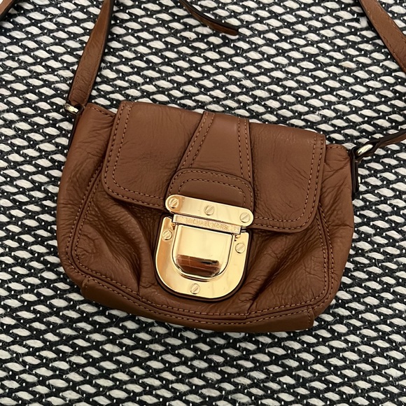 Michael Kors Crossbody - Picture 2 of 7